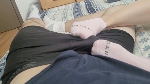 18 yasli qiz, stopalima drkanje, piedi calzini ragazza