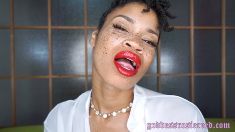 Rúzsos ajkak, lipstick kiss, lápiz labial