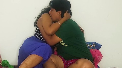 Smooching, in hindi, indian girls