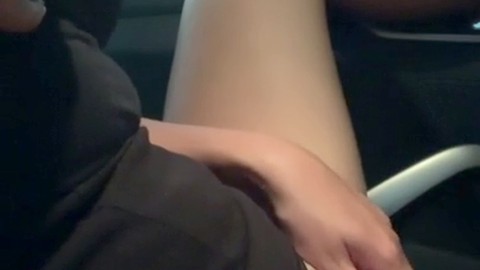 노팬티로 치마 끌어올리고, 자위, 차에서 자위