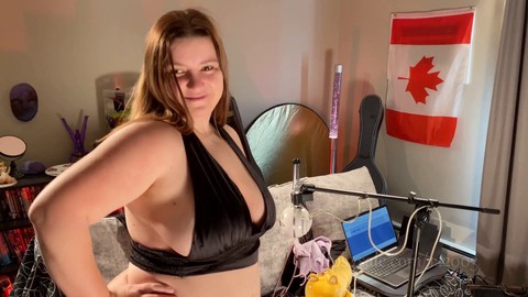 Verführerische Stripshow mit dem vollbusigen Model SweetMarieBBW in Spitzenwäsche und sexy Tops