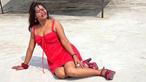 インド人バビ, カレッジ, インド人叔母