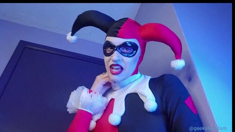 Harley Quinn prende il comando e aiuta Nightwing a vivere una notte di divertimento sfrenato. Harley Quinn prende il comando e aiuta Nightwing a vivere una notte di divertimento sfrenato.