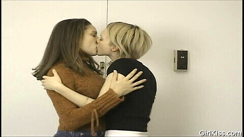 Hot lesbians kissing jeans, jeans lesbian scissoring, lesbian tribbing in jeans