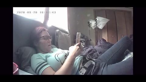 オナニーしている, milfがオナニー, milfオーガズム